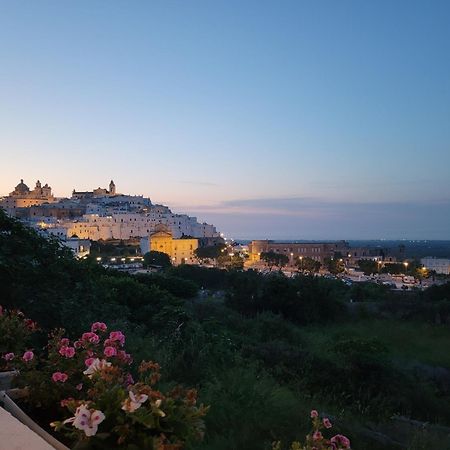 Casa Josephina - Three Level Stone Home With Balcony, 2 Roof Terraces & Sea Views ออสตูนี ภายนอก รูปภาพ